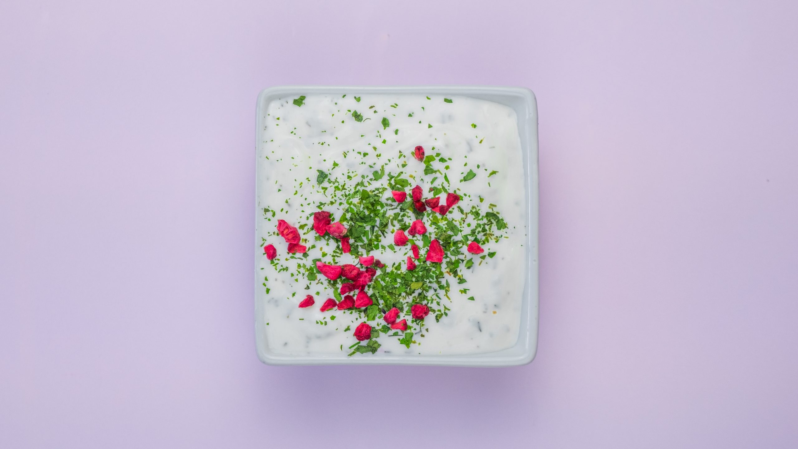 Hausgemachter Joghurt-Minz-Dip
